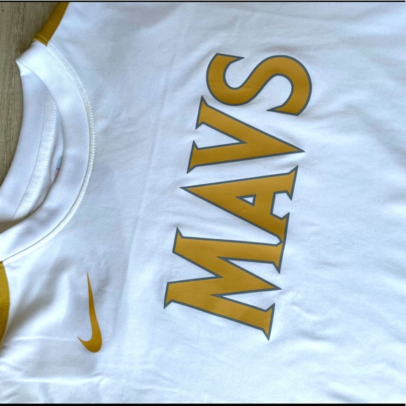 Dallas Mavericks NBA Official Tee Shirt White and Gold Medium - Picture 2 of 7